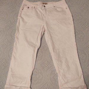 Earl Jean White Denim Capris